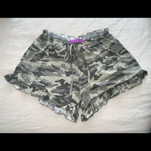Womens Jac Parker Camo Shorts